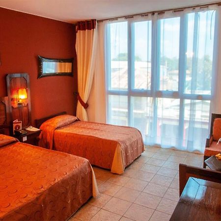 Le Grand Hotel Diego Antsiranana Exterior foto