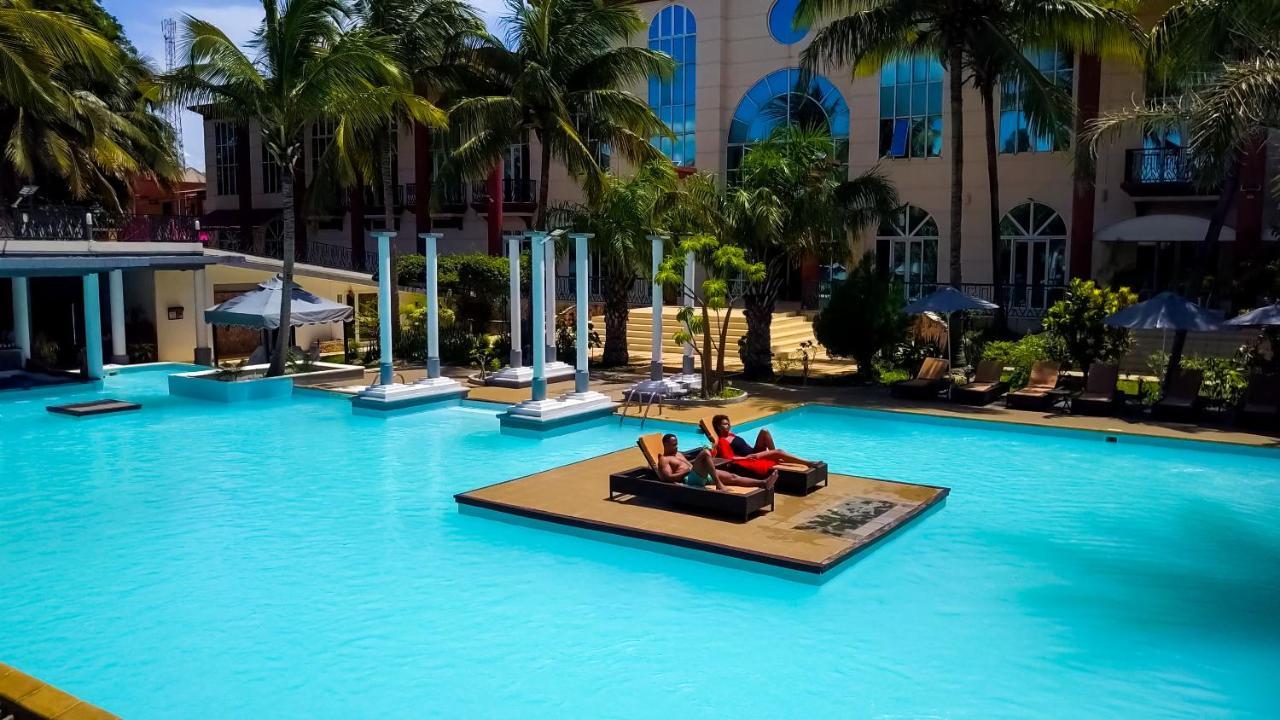 Le Grand Hotel Diego Antsiranana Exterior foto