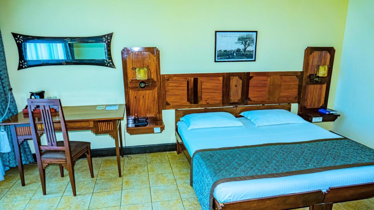 Le Grand Hotel Diego Antsiranana Exterior foto